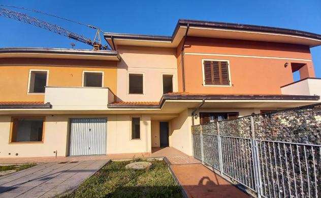 Villetta trifamiliare in vendita a Pontedera 150 mq Rif 956620