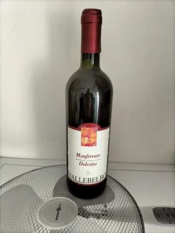 Vino rosso dolcetto Monferrato