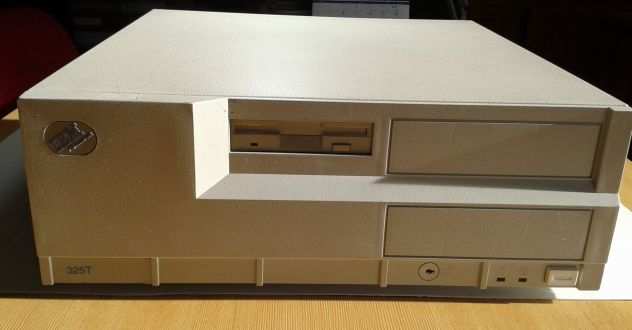 Vintage Personal Computer IBM Psvaluepoint 325T