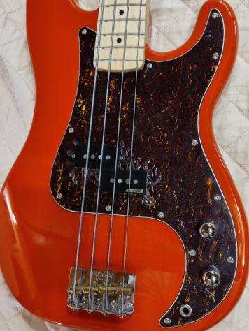 VINTAGE - VINTAGE V4 Reissued Bass Firenza Red - - Chitarra basso elettrica