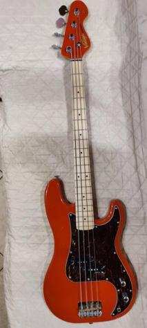 VINTAGE - VINTAGE V4 Reissued Bass Firenza Red - - Chitarra basso elettrica