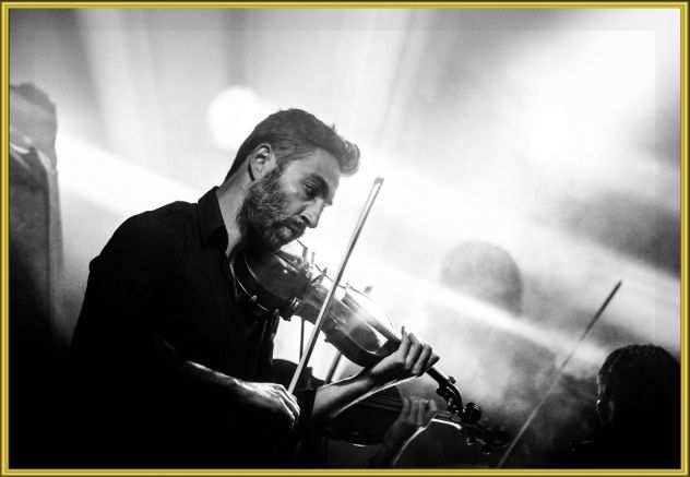 Violinista classicoelettrico per matrimonieventi a Milano