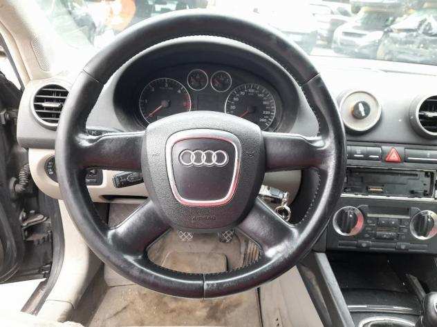 VOLANTE AUDI A3 laquo8P1raquo (2004)