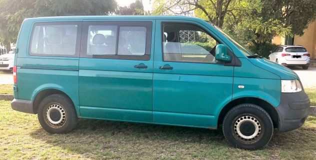 Volkswagen Caravelle 9 posti, ARIA CONDIZ. ,EURO 4 - 4x4