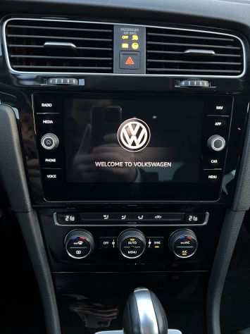 Volkswagen Golf 1.5 TGI DSG Executive BlueMotion