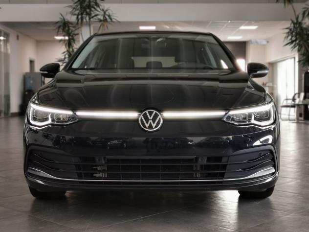 Volkswagen Golf 1.5 TSI EVO ACT LifeVOLANTE IN PELLE MULTIFFARI LEDNAVISEDILI RISCRADIO DABCARPLAYCL17