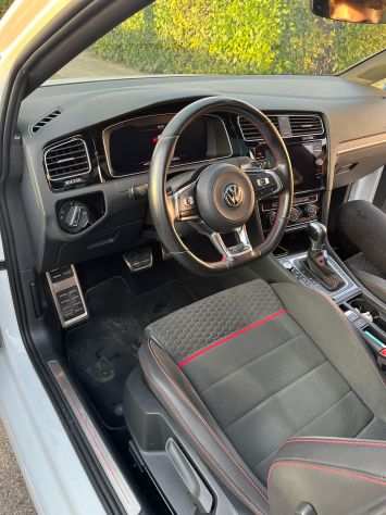 Volkswagen Golf GTI 7.5 Performance