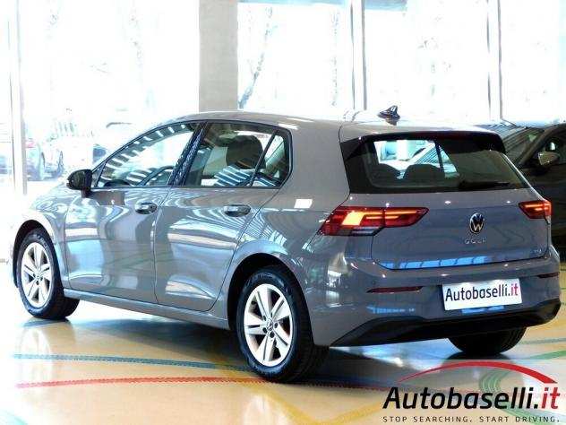 Volkswagen Golf VIII 1.0 ETSI IBRIDO LIFE 110CV DSG LED UNICO PROPRIETARIO