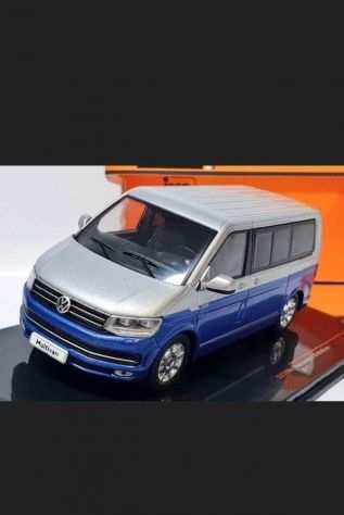 Volkswagen T6 Multivan Minibus Blu Argento 143 IXO