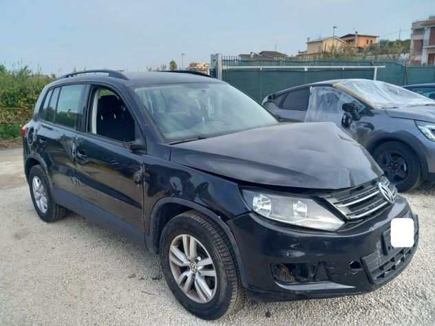 Volkswagen Tiguan 1.4 TSI 125cv 2015 incidentata