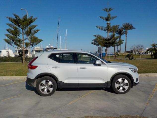 VOLVO XC40 D3 AWD Geartronic Momentum Pro rif. 18484551