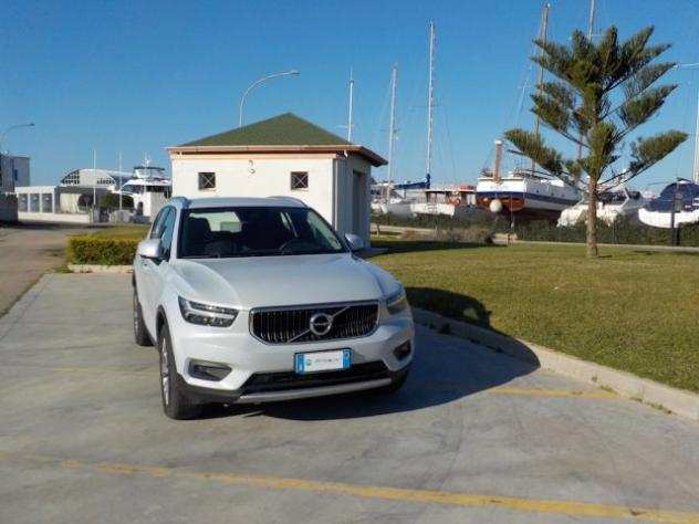 VOLVO XC40 D3 AWD Geartronic Momentum Pro rif. 18484551