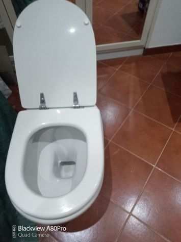 WC bianco