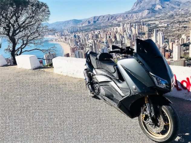 Yamaha T-max 530 Iron Max