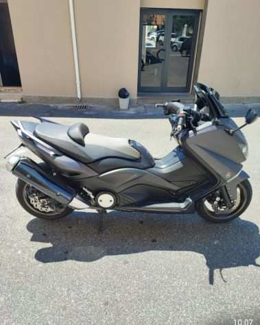 Yamaha Tmax 530