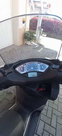 Yamaha x-max 250