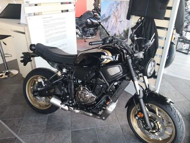 YAMAHA XSR 700 2023