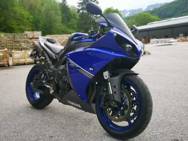 Yamaha YZF-R1