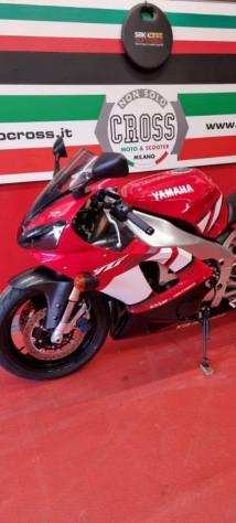 YAMAHA YZF R1 - ANNO 2001 rif. 18763832