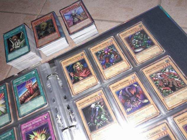 Yu-Gi-Oh Konami Complete Album - Collezione 250 carte Yu-Gi-Oh vintage - Comprese carte rare, super rare, ultra rare e rare segrete