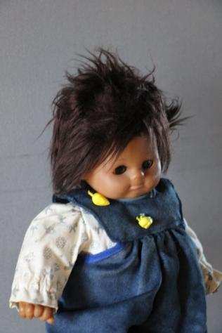 Zapf - Vintage - Bambola con occhi addormentati in abiti originali - 1980-1989 - Germania