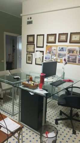 Zona Vigna Clara Ponte Milvio stanza ad uso ufficio con bagno privato